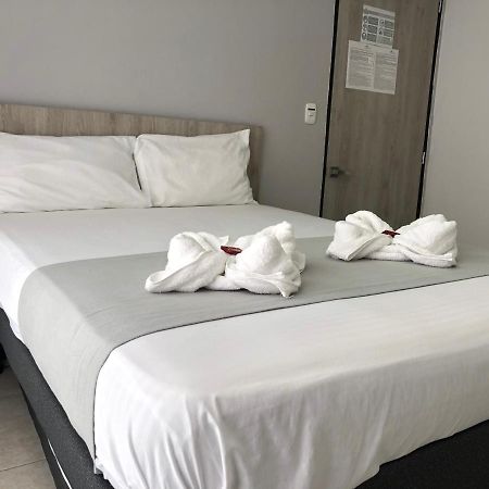 Hotel Pradera Plaza Dosquebradas ภายนอก รูปภาพ